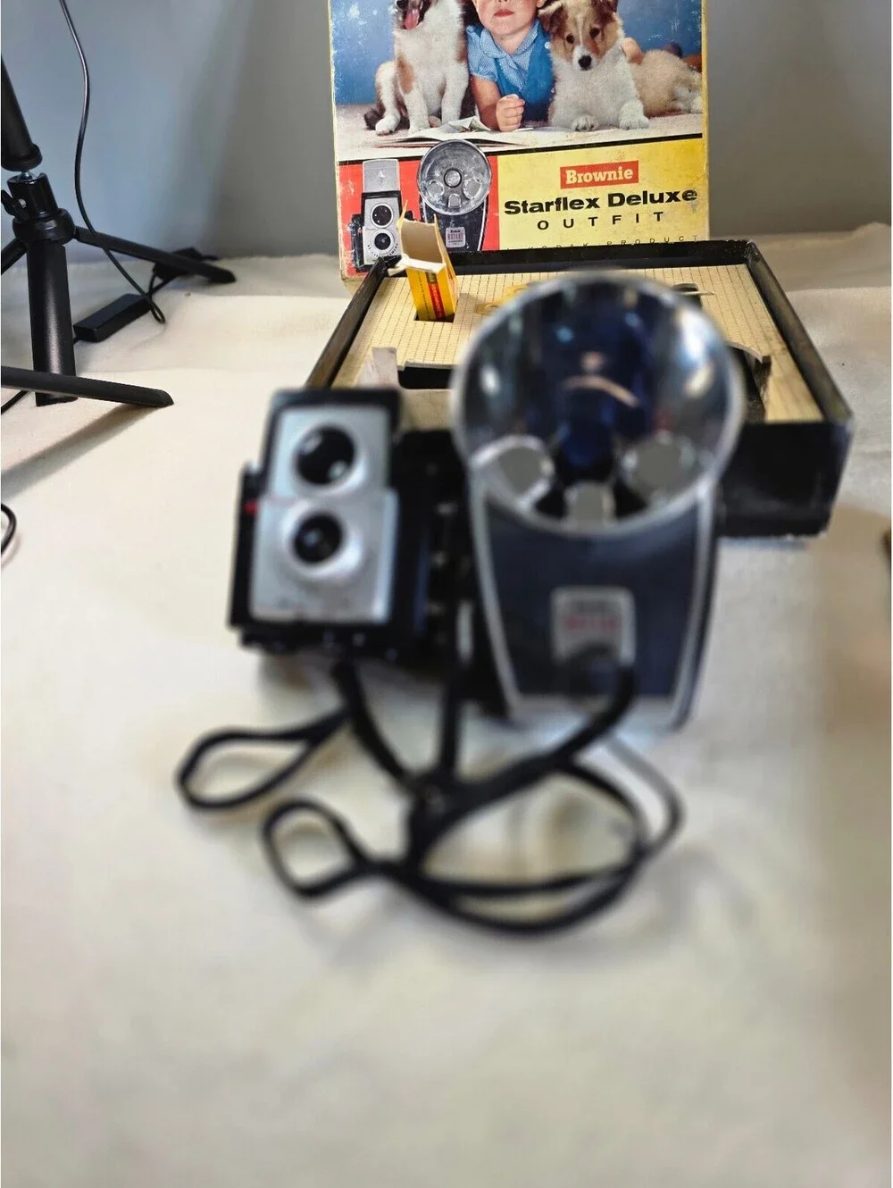 Vintage Kodak Brownie Starflex Deluxe Camera Flash Outfit Box 1957–1964